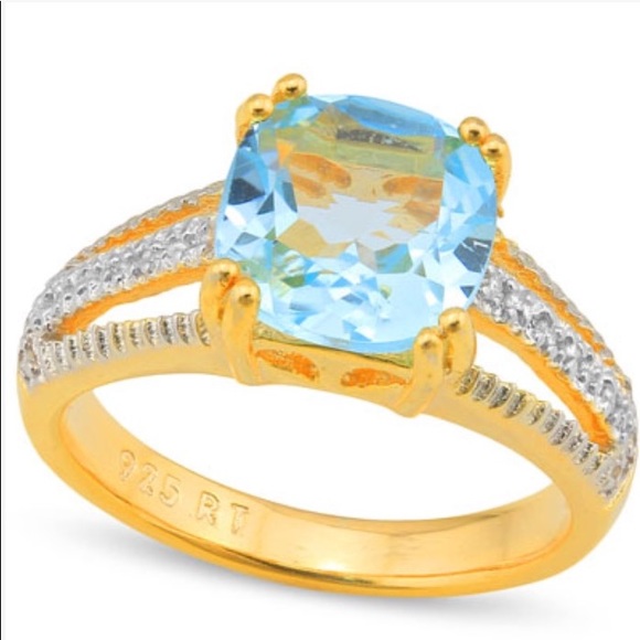 Blue Topaz and diamond ring - Picture 1 of 7